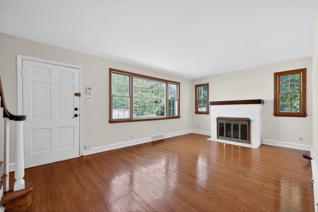 36 DECATUR RD, Havertown, PA 19083