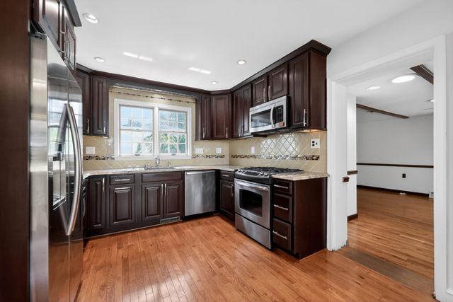 36 DECATUR RD, Havertown, PA 19083