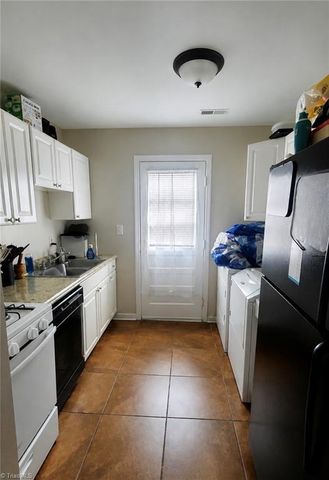 1931 Vantage Point Place C, Greensboro, NC 27407