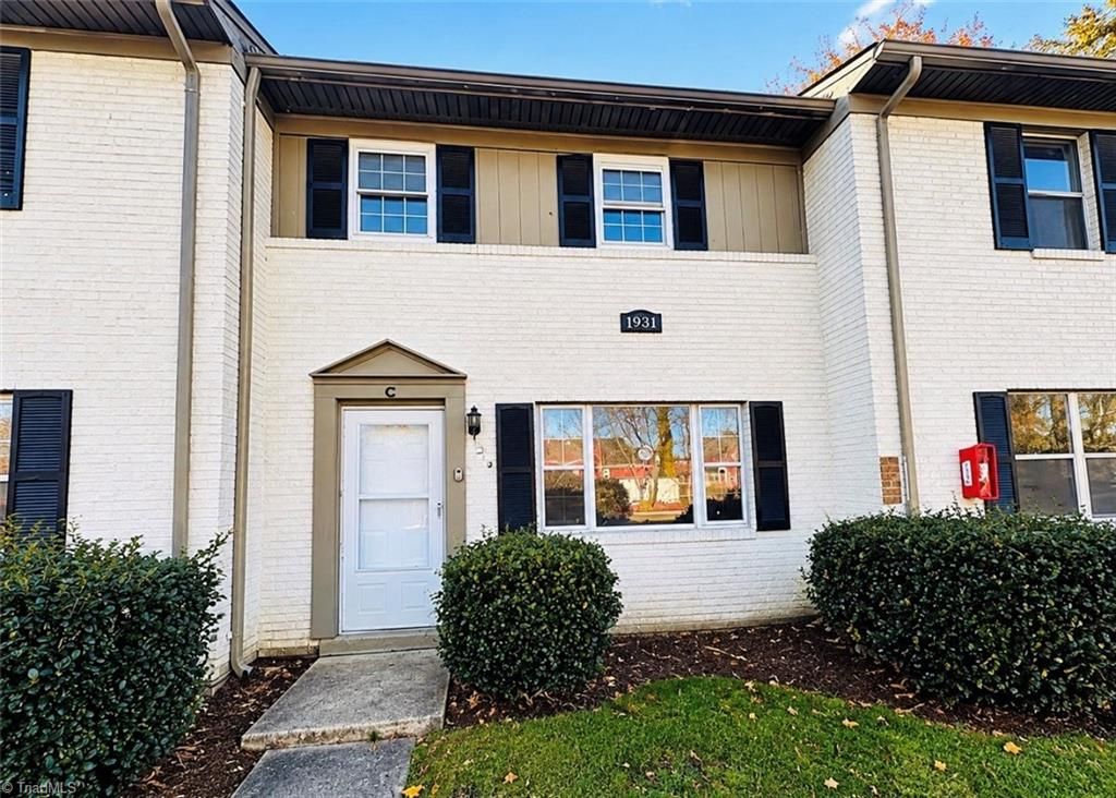 1931 Vantage Point Place C, Greensboro, NC 27407