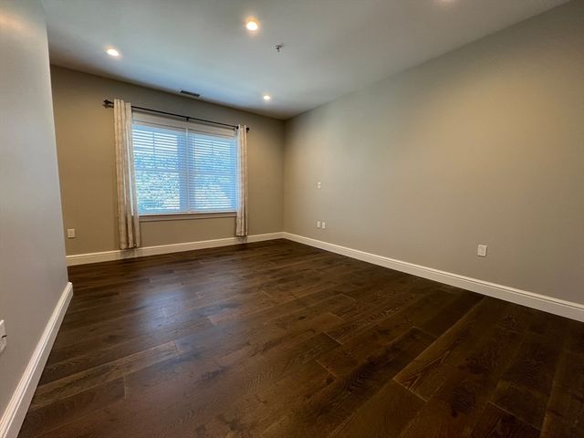 175 North Ave 407, Wakefield, MA 01880