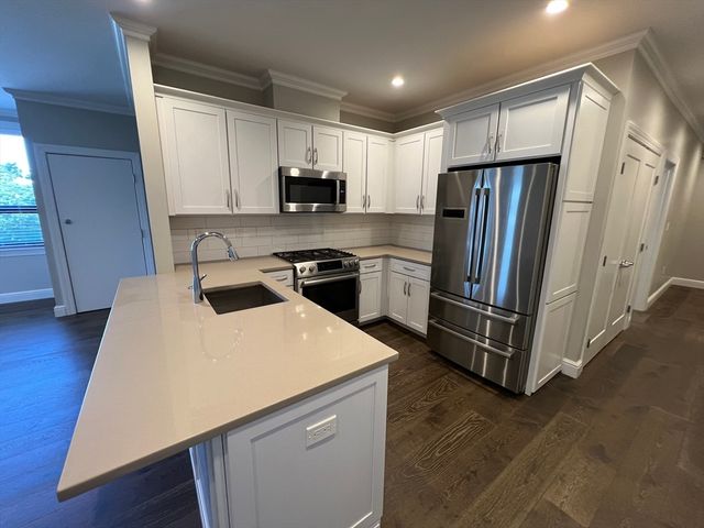 175 North Ave 407, Wakefield, MA 01880