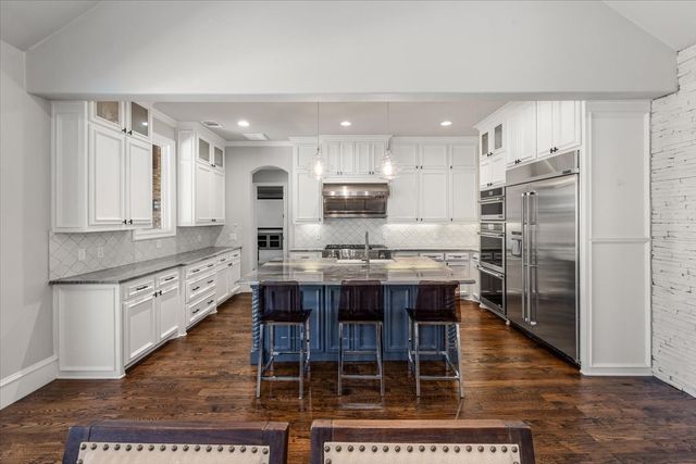 8500 Tierra Court, Benbrook, TX 76126