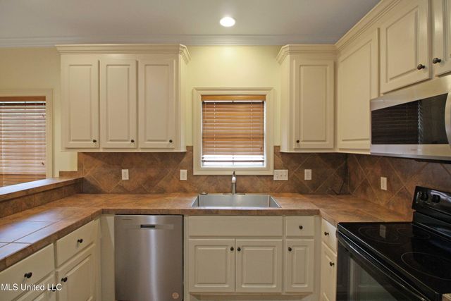 809 Jason Cove, Brandon, MS 39047