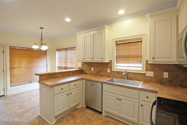 809 Jason Cove, Brandon, MS 39047
