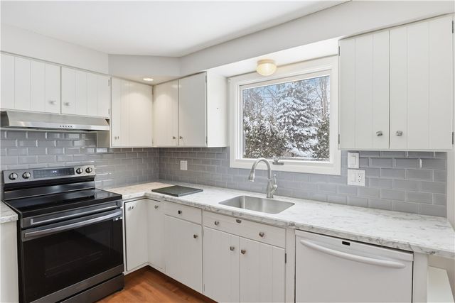 136 True Hickory Drive, Greece, NY 14615