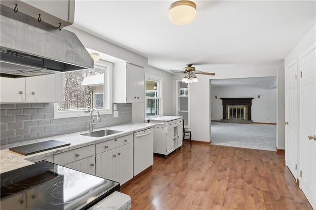 136 True Hickory Drive, Greece, NY 14615