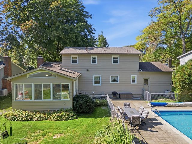 136 True Hickory Drive, Greece, NY 14615