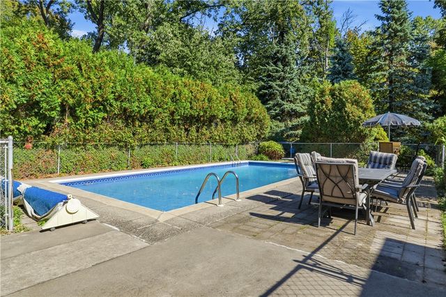 136 True Hickory Drive, Greece, NY 14615