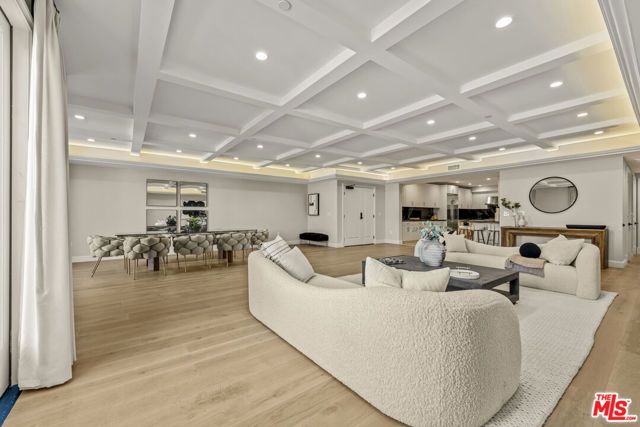 1825 Pandora Avenue PH 402, Los Angeles, CA 90025
