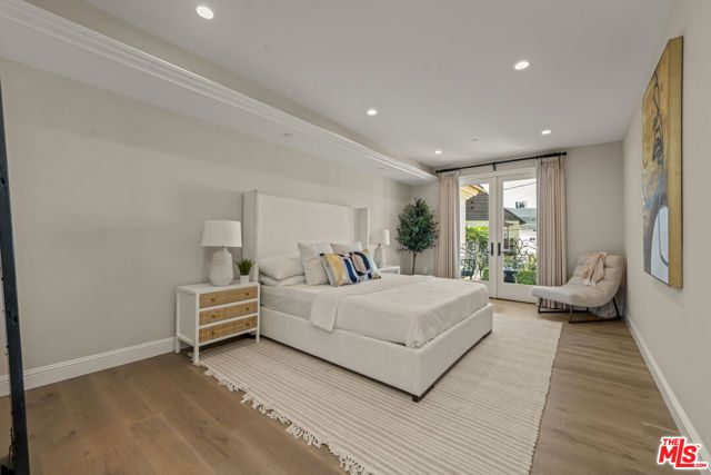 1825 Pandora Avenue PH 402, Los Angeles, CA 90025