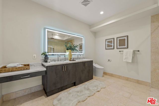 1825 Pandora Avenue PH 402, Los Angeles, CA 90025