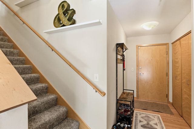 820 Emerald Street 117, Saint Paul, MN 55114