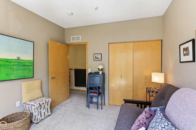 820 Emerald Street 117, Saint Paul, MN 55114