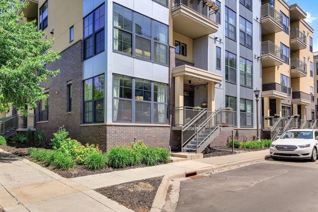 820 Emerald Street 117, Saint Paul, MN 55114