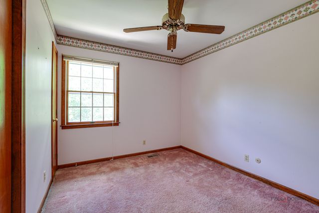 400 Seafarer Drive, Third Lake, IL 60030