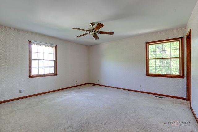 400 Seafarer Drive, Third Lake, IL 60030