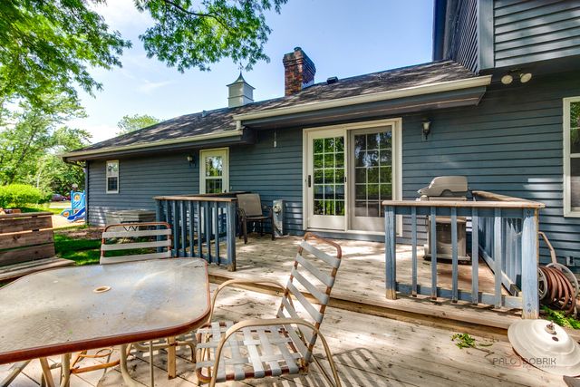 400 Seafarer Drive, Third Lake, IL 60030