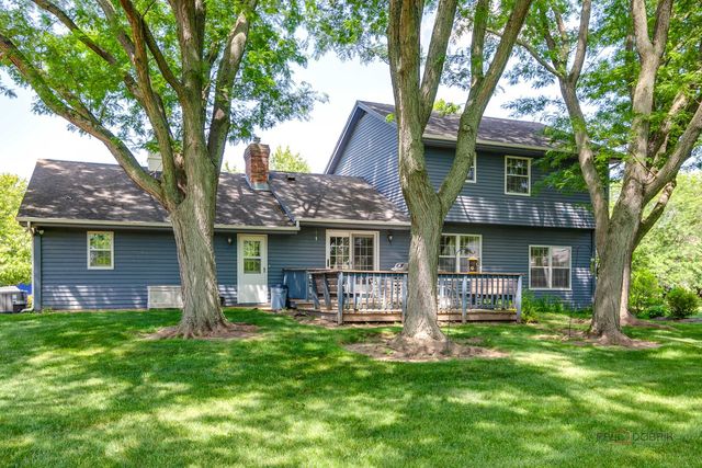 400 Seafarer Drive, Third Lake, IL 60030