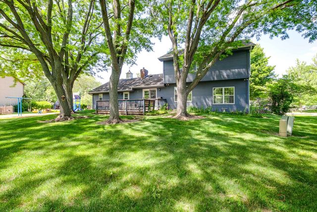 400 Seafarer Drive, Third Lake, IL 60030