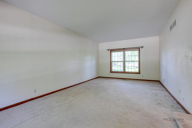 400 Seafarer Drive, Third Lake, IL 60030