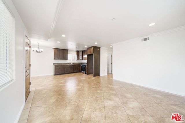 838 E 80th Street 838, Los Angeles, CA 90001