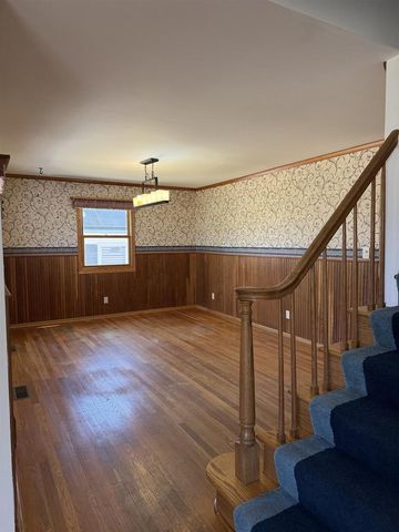 1929 INDIAN POINT ROAD, Oshkosh, WI 54901