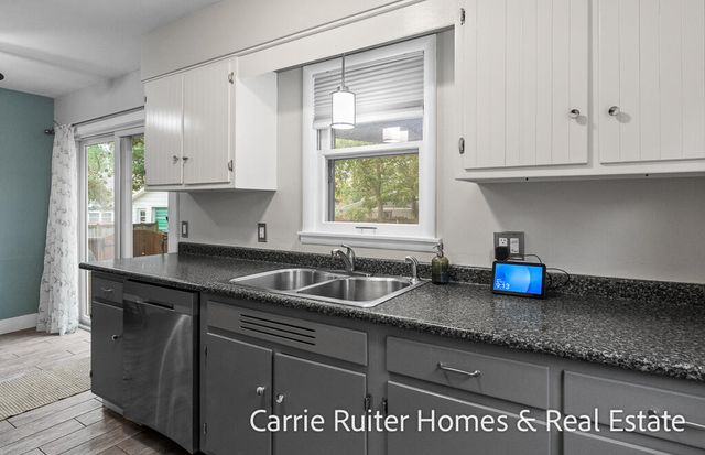 306 Orchard Avenue, Grand Haven, MI 49417