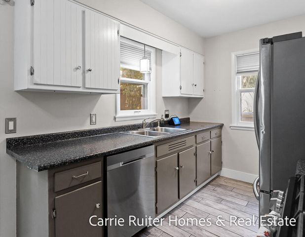 306 Orchard Avenue, Grand Haven, MI 49417