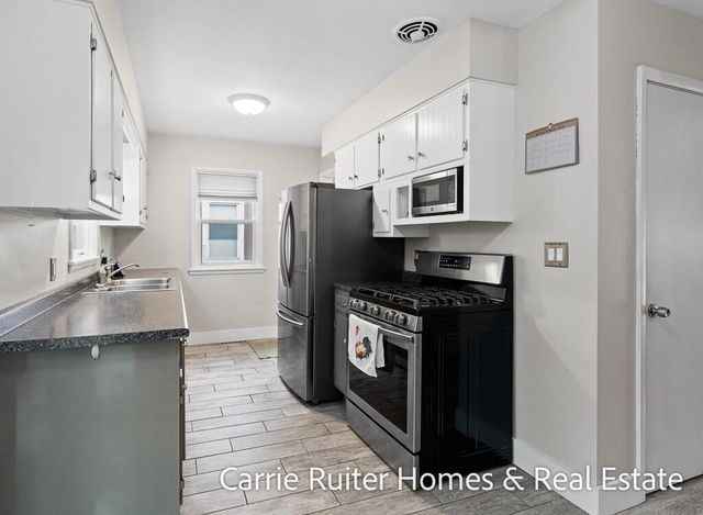 306 Orchard Avenue, Grand Haven, MI 49417