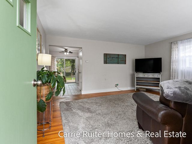 306 Orchard Avenue, Grand Haven, MI 49417