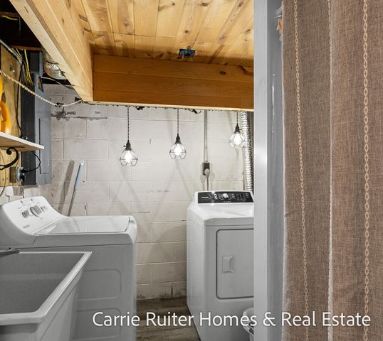 306 Orchard Avenue, Grand Haven, MI 49417