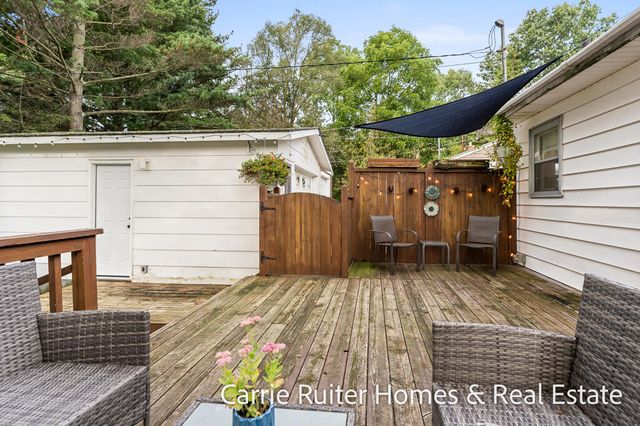 306 Orchard Avenue, Grand Haven, MI 49417