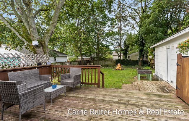 306 Orchard Avenue, Grand Haven, MI 49417
