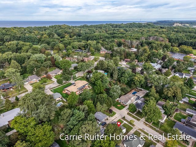 306 Orchard Avenue, Grand Haven, MI 49417