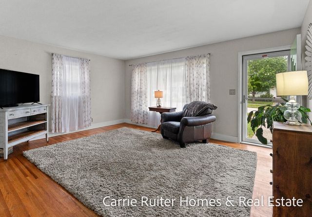 306 Orchard Avenue, Grand Haven, MI 49417