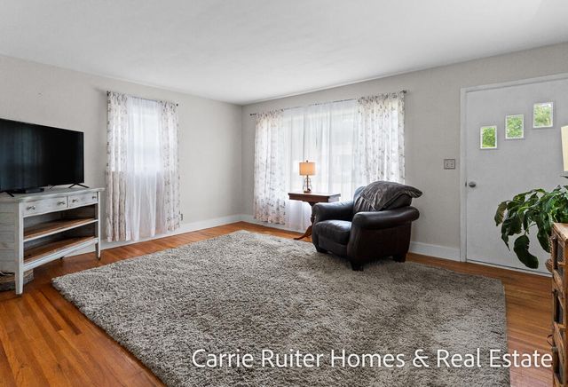 306 Orchard Avenue, Grand Haven, MI 49417