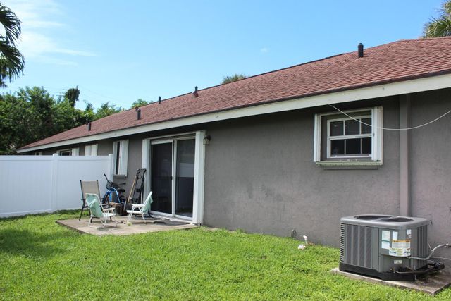 620 Oak Street, Boynton Beach, FL 33435