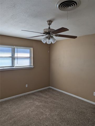 6912 Chippendale Drive, Fort Worth, TX 76134