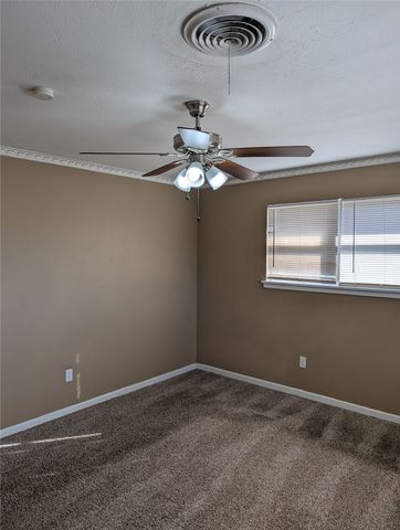 6912 Chippendale Drive, Fort Worth, TX 76134