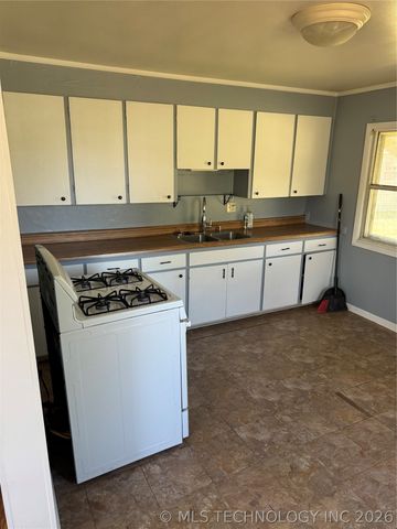 234 N 6th Street, Porter, OK 74454