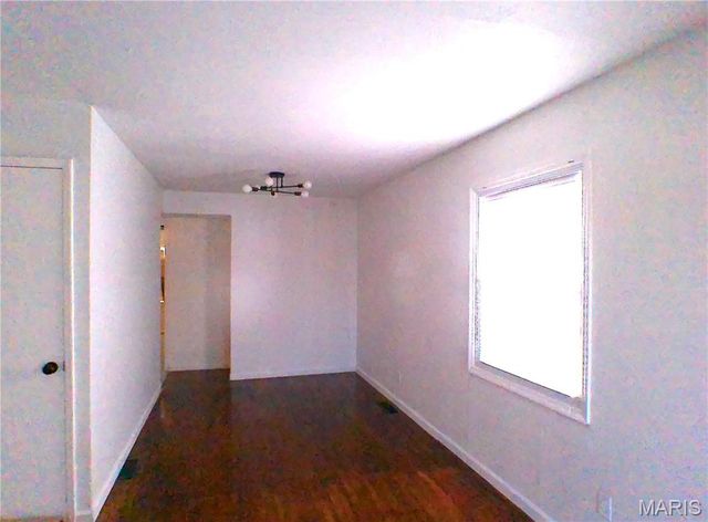 338 Lancashire Road, St Louis, MO 63137