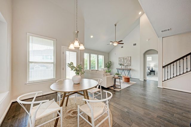 284 Everglade DR, Buda, TX 78610