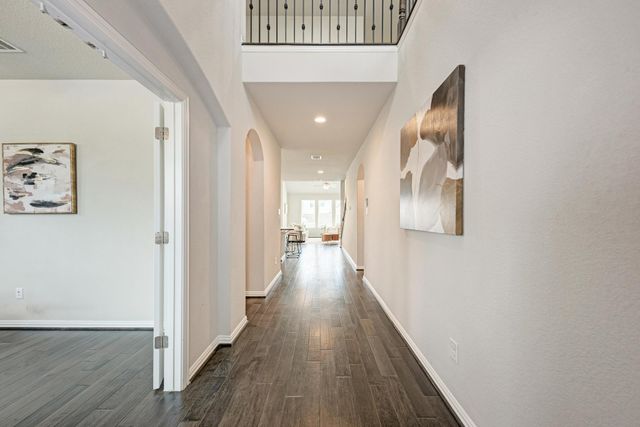 284 Everglade DR, Buda, TX 78610