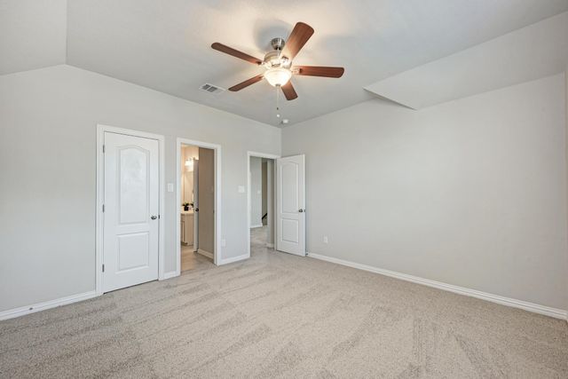 284 Everglade DR, Buda, TX 78610