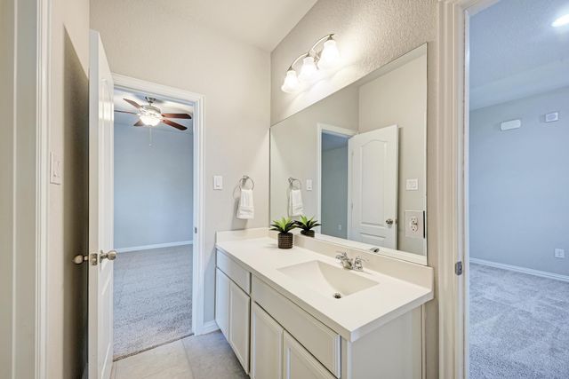 284 Everglade DR, Buda, TX 78610
