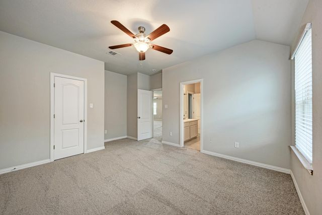 284 Everglade DR, Buda, TX 78610