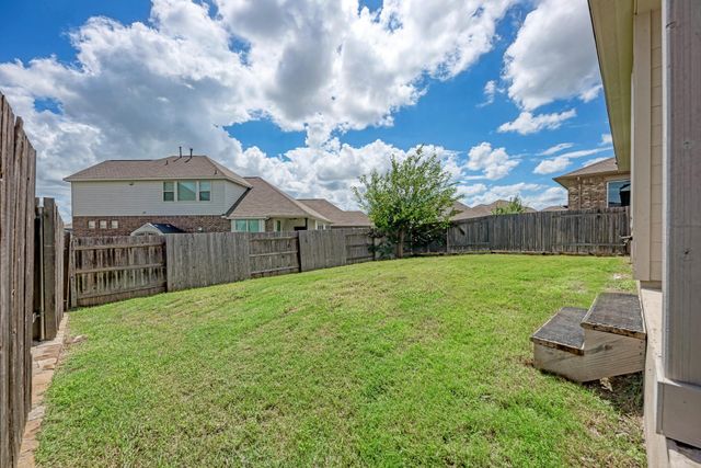 284 Everglade DR, Buda, TX 78610