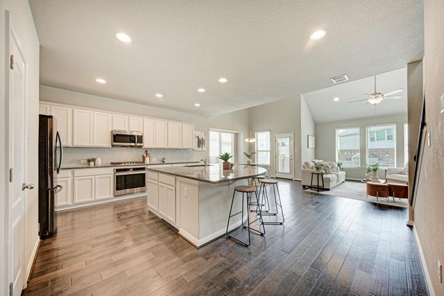 284 Everglade DR, Buda, TX 78610