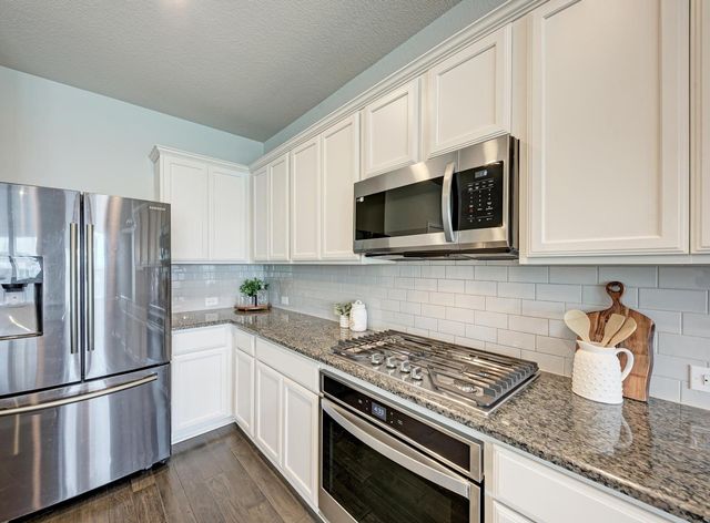 284 Everglade DR, Buda, TX 78610